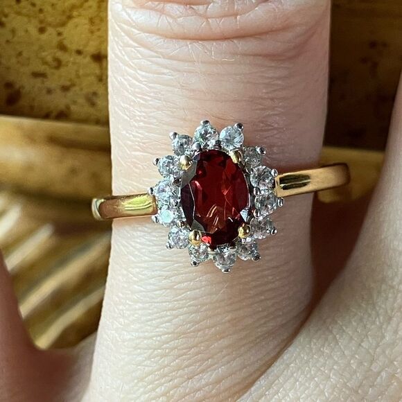 Natural Red Garnet Sterling Silver Halo Ring Discounted Size 8 - Picture 1 of 11
